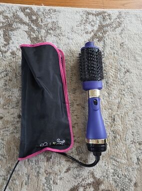 Round Hot Air Styling Brush - Women's Hair